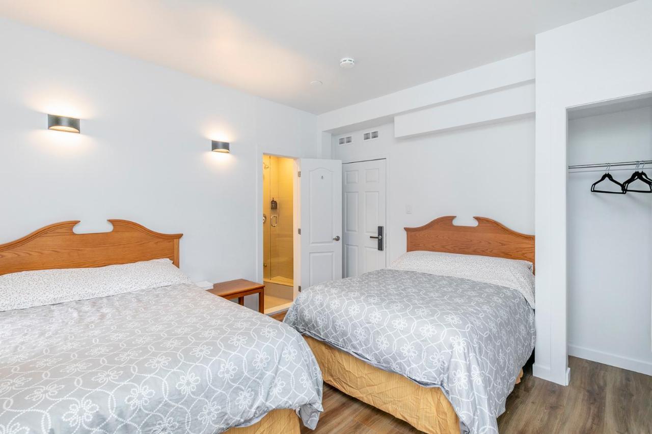 Inn Le Coach Montreal